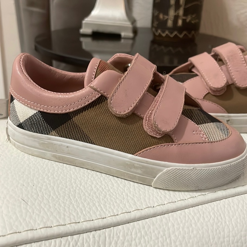 Girls Burberry child velcro shoes